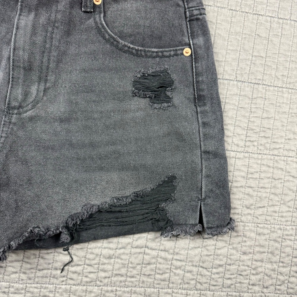 High Rise Denim Jean Shorts Jorts Women 7 Black Distressed 3" Inseam Y2K Style - Picture 3 of 10